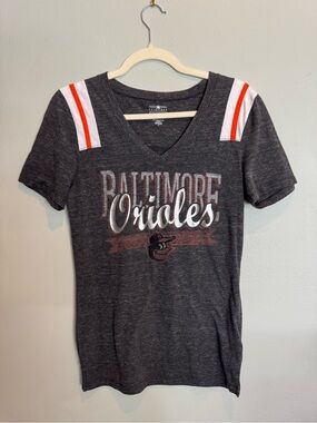 5th & Ocean Gray Baltimore Orioles V-Neck Tee with White and Orange Stripes